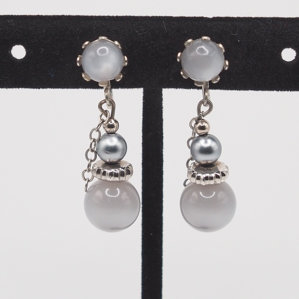 Vintage Moonglow Gray Tiered Orb Dangle Earrings Screw Back Silver Tone Cabochon